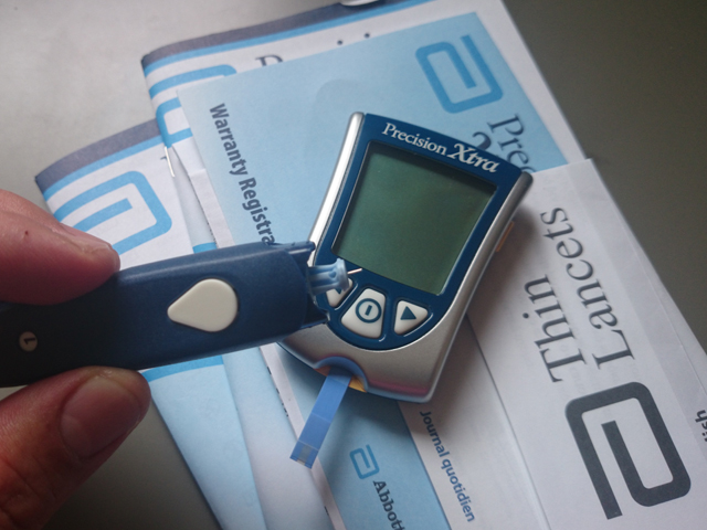 血糖値測定器 Prcision Xtra